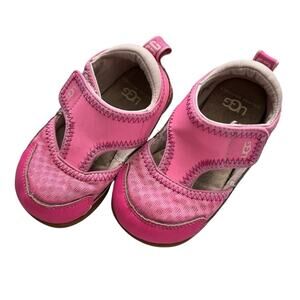 UGG Delta Closed Toe Toddler Baby Sandal Size 7